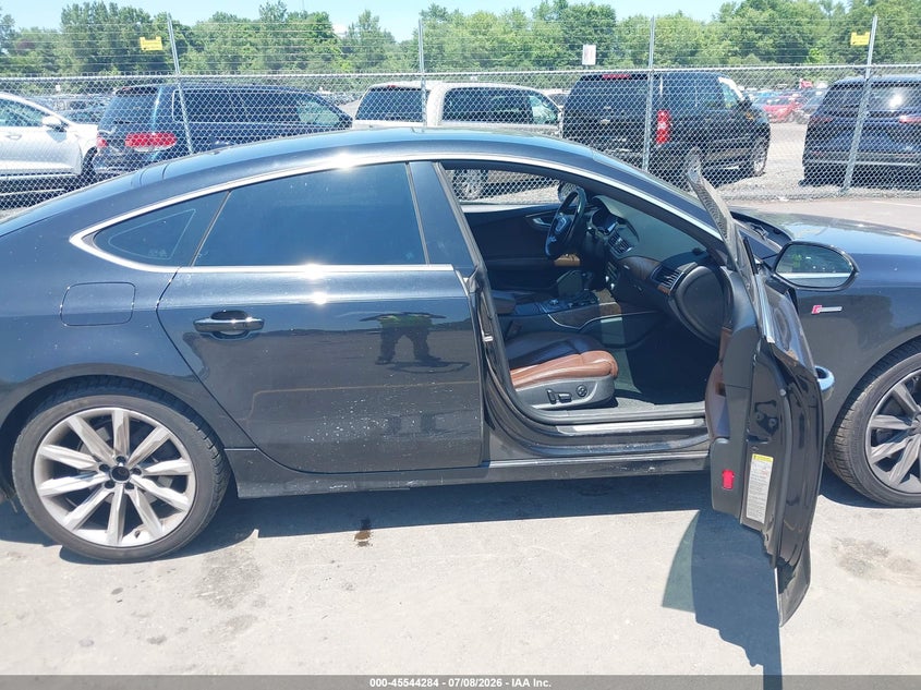 2013 Audi A7 VIN WAU3GAFC0DN075996 IAAI salvage auction — REAR END, Salvage (Connecticut), sold $1,400 on 2026-07-30 (photo 5)