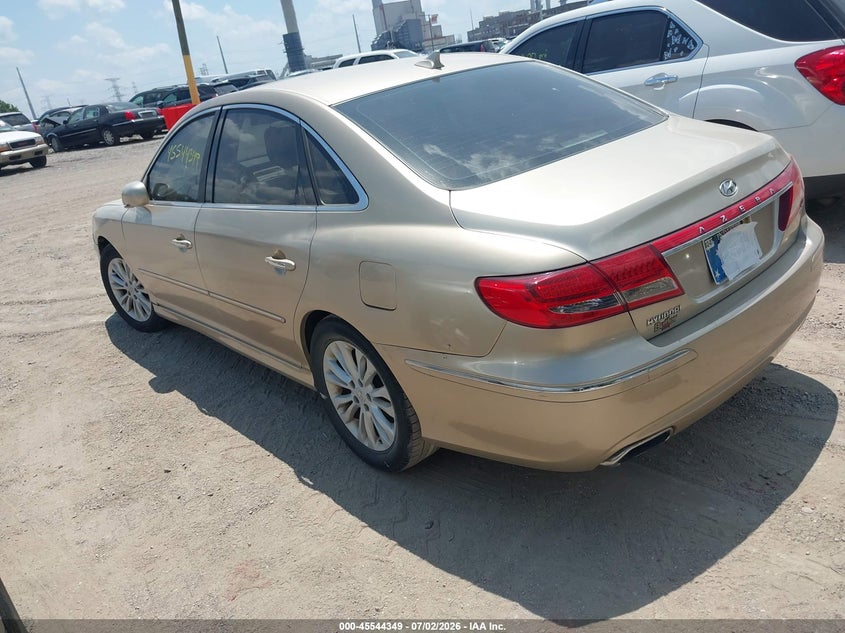 2011 Hyundai Azera VIN KMHFC4DD4BA533323 IAAI salvage auction — NORMAL WEAR, Rebuilt (Indiana), sold $975 on 2026-07-08 (photo 3)