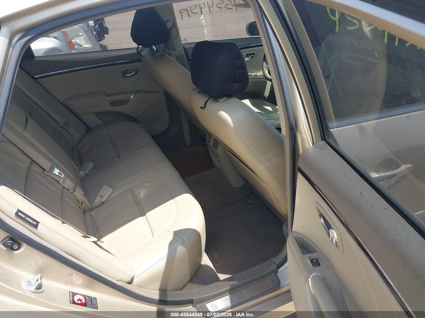 2011 Hyundai Azera VIN KMHFC4DD4BA533323 IAAI salvage auction — NORMAL WEAR, Rebuilt (Indiana), sold $975 on 2026-07-08 (photo 8)
