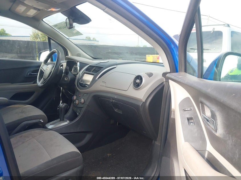 2016 Chevrolet Trax VIN KL7CJKSB5GB618785 IAAI salvage auction — HAIL, Salvage (Ohio), sold $275 on 2026-07-28 (photo 5)