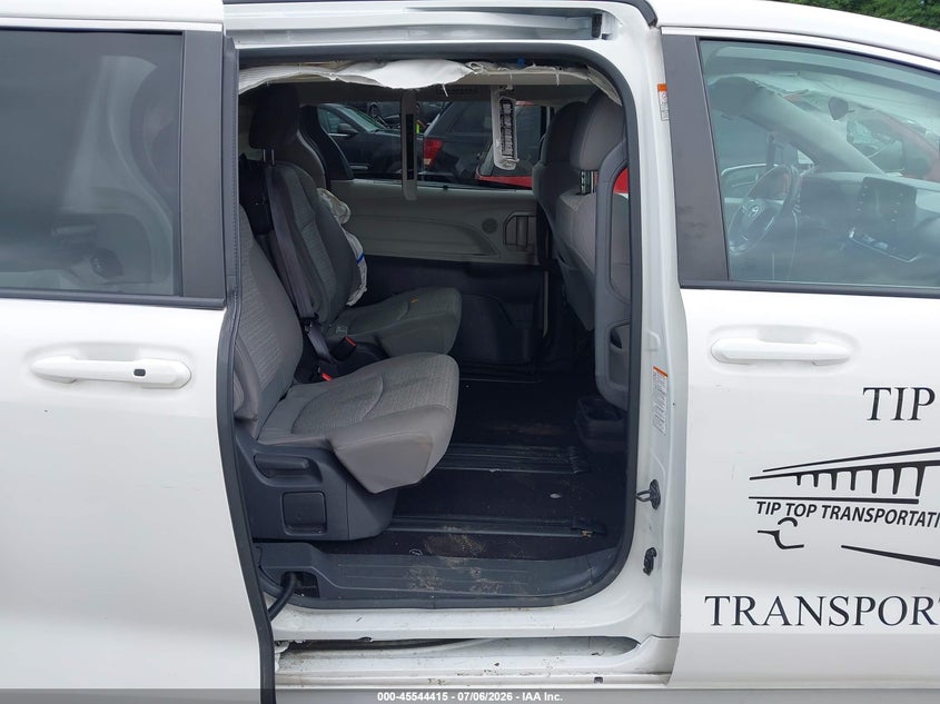 2021 Toyota Sienna VIN 5TDKRKEC7MS045811 IAAI salvage auction — LEFT SIDE, Salvage - Greater Than 75% (Maryland), sold $10,400 on 2026-08-21 (photo 8)