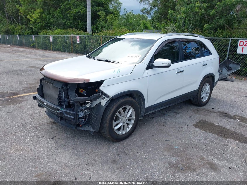 2014 Kia Sorento VIN 5XYKT3A6XEG439728 IAAI salvage auction — FRONT END, Salvage Title, sold $1,250 on 2026-07-27 (photo 2)