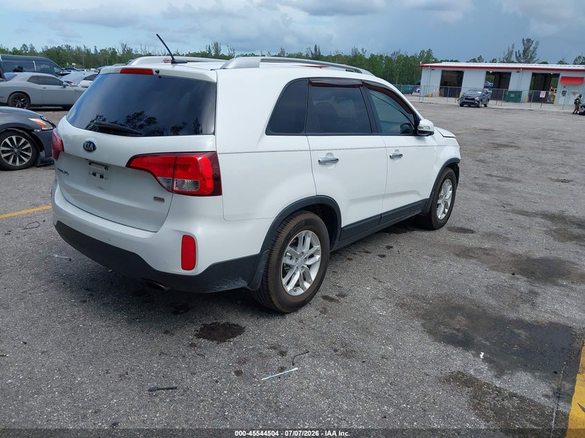 2014 Kia Sorento VIN 5XYKT3A6XEG439728 IAAI salvage auction — FRONT END, Salvage Title, sold $1,250 on 2026-07-27 (photo 4)