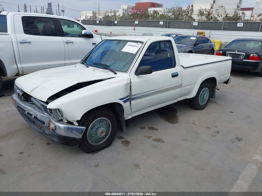 1994 Toyota Pickup VIN 4TARN81P0RZ166297 IAAI salvage auction — NORMAL WEAR, Clear - Dealer Only (California), sold $2,350 on 2026-07-08 (photo 2)