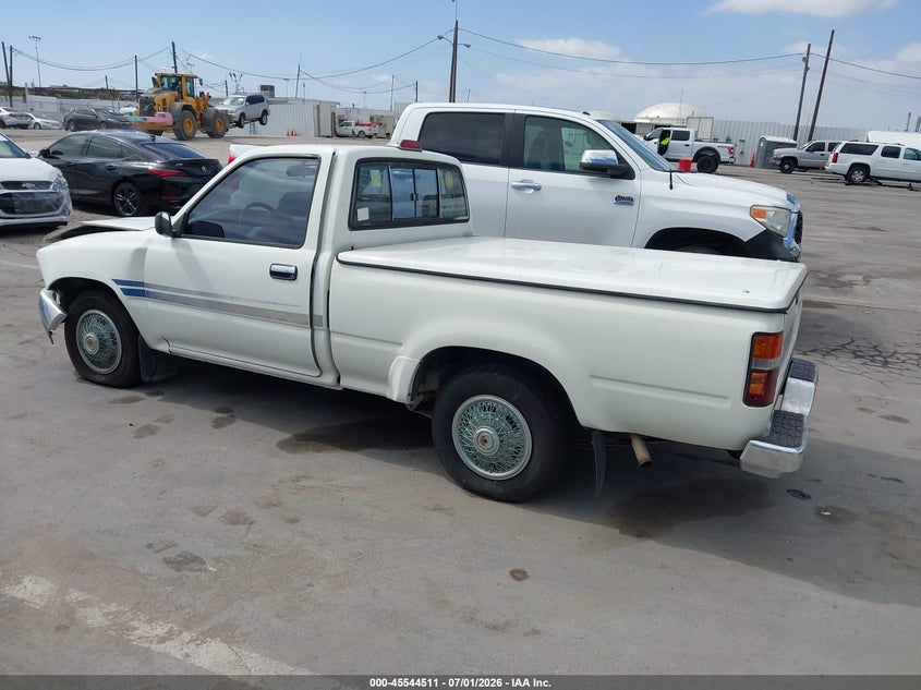 1994 Toyota Pickup VIN 4TARN81P0RZ166297 IAAI salvage auction — NORMAL WEAR, Clear - Dealer Only (California), sold $2,350 on 2026-07-08 (photo 3)