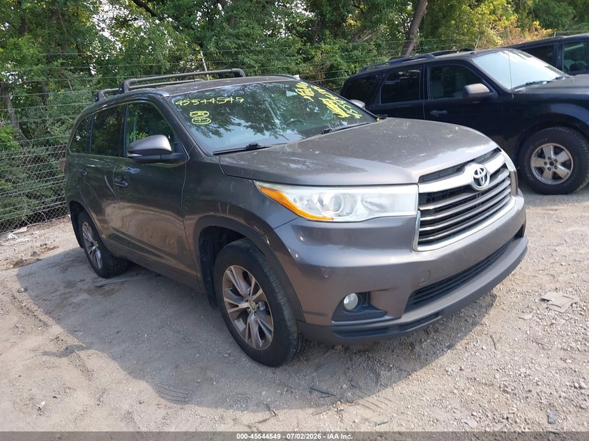2014 Toyota Highlander VIN 5TDJKRFH4ES033944 IAAI salvage auction — NORMAL WEAR, Clear (Indiana), sold $5,500 on 2026-07-08 (photo 1)