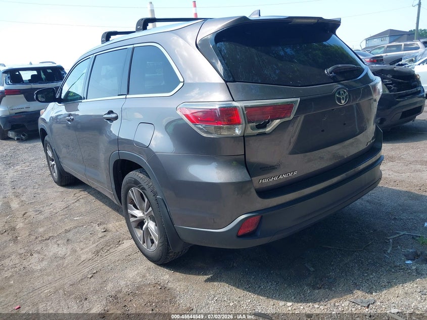 2014 Toyota Highlander VIN 5TDJKRFH4ES033944 IAAI salvage auction — NORMAL WEAR, Clear (Indiana), sold $5,500 on 2026-07-08 (photo 3)