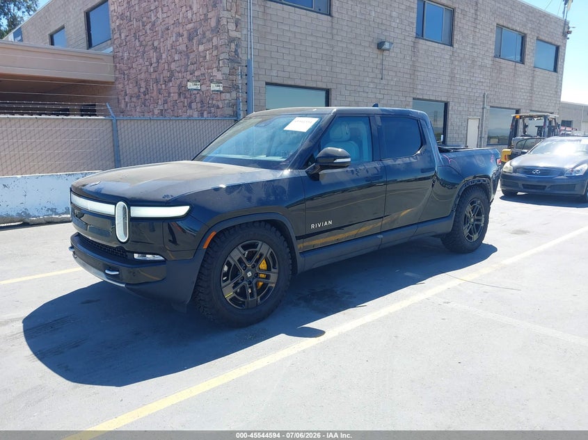 2023 Rivian R1t VIN 7FCTGAAAXPN020981 IAAI salvage auction — REAR END, Salvage Title, sold $15,600 on 2026-07-20 (photo 2)