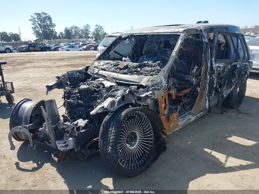 2024 Land rover RANGE ROVER VIN SALKP9FU4RA209115 IAAI salvage auction — INTERIOR BURN, Mv-907A (New York), sold $7,650 on 2026-07-29 (photo 2)