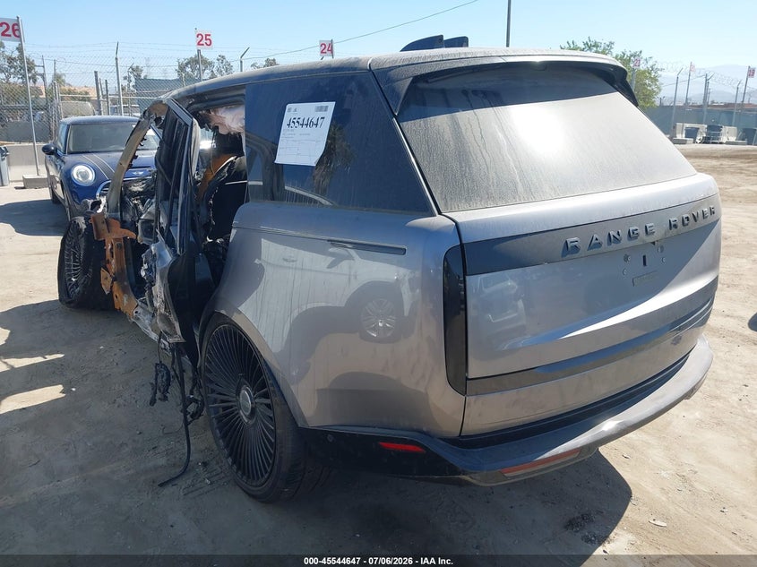 2024 Land rover RANGE ROVER VIN SALKP9FU4RA209115 IAAI salvage auction — INTERIOR BURN, Mv-907A (New York), sold $7,650 on 2026-07-29 (photo 3)