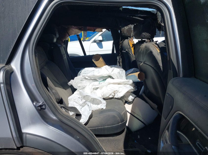 2024 Land rover RANGE ROVER VIN SALKP9FU4RA209115 IAAI salvage auction — INTERIOR BURN, Mv-907A (New York), sold $7,650 on 2026-07-29 (photo 8)