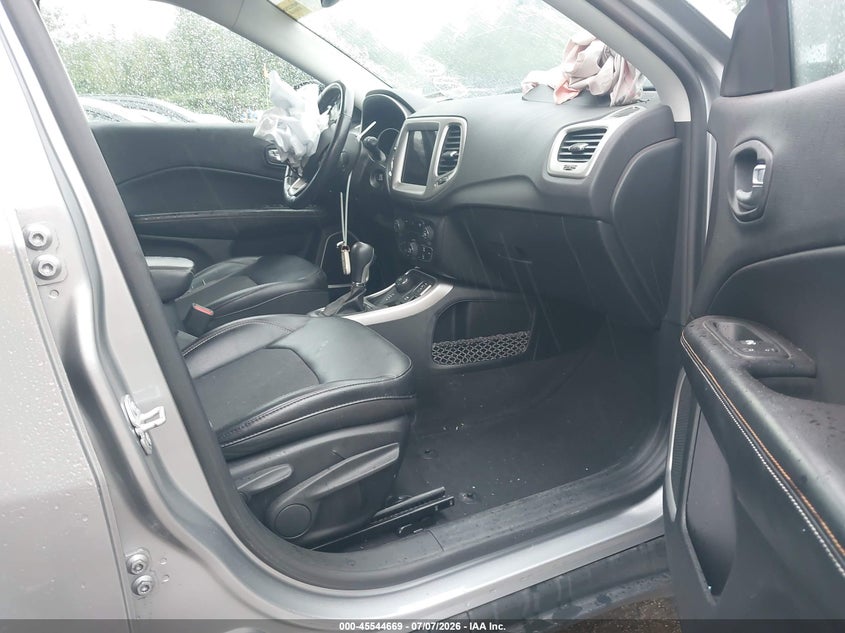 2018 Jeep Compass VIN 3C4NJDBB8JT113420 IAAI salvage auction — FRONT END, Salvage (Massachusetts), sold $625 on 2026-09-10 (photo 5)