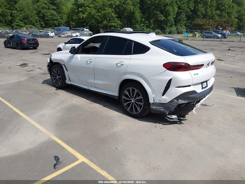 2021 BMW X6 VIN 5UXCY6C03M9E61989 IAAI salvage auction — FRONT & REAR, Salvage (Connecticut), sold $18,300 on 2026-07-30 (photo 3)