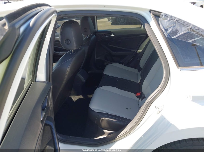 2020 Volkswagen Jetta VIN 3VWCB7BU9LM004515 IAAI salvage auction — REAR END, Salvage Title, sold $5,550 on 2026-07-31 (photo 8)