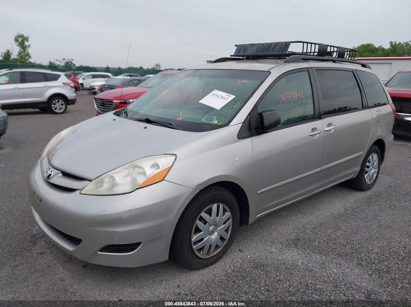 2007 Toyota Sienna VIN 5TDZK23CX7S093863 IAAI salvage auction — NORMAL WEAR, Clear (New York), sold $775 on 2026-07-21 (photo 2)