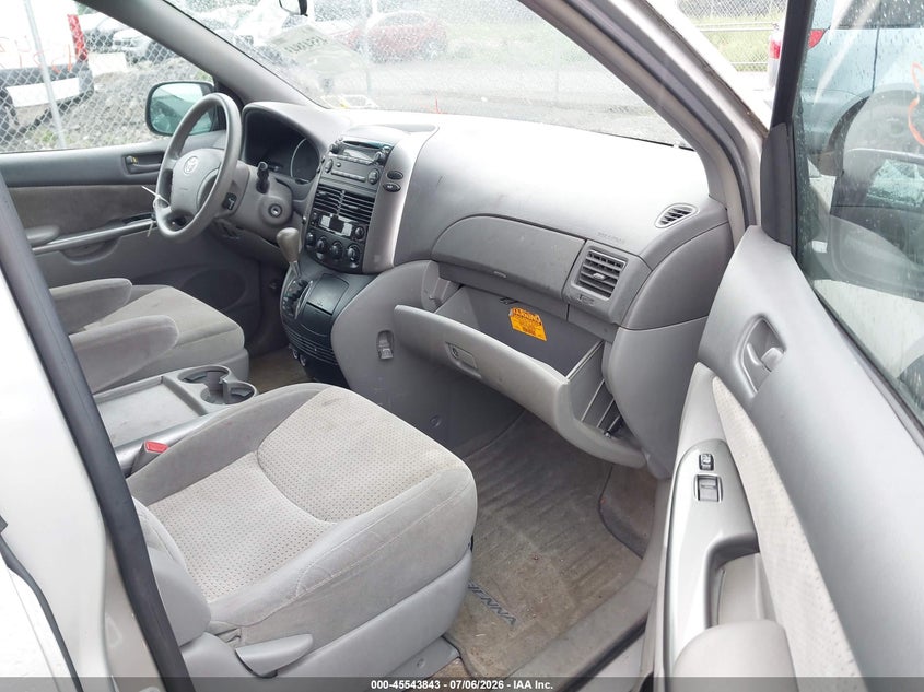 2007 Toyota Sienna VIN 5TDZK23CX7S093863 IAAI salvage auction — NORMAL WEAR, Clear (New York), sold $775 on 2026-07-21 (photo 5)