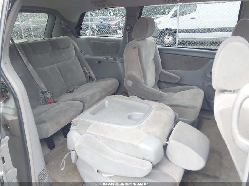 2007 Toyota Sienna VIN 5TDZK23CX7S093863 IAAI salvage auction — NORMAL WEAR, Clear (New York), sold $775 on 2026-07-21 (photo 8)