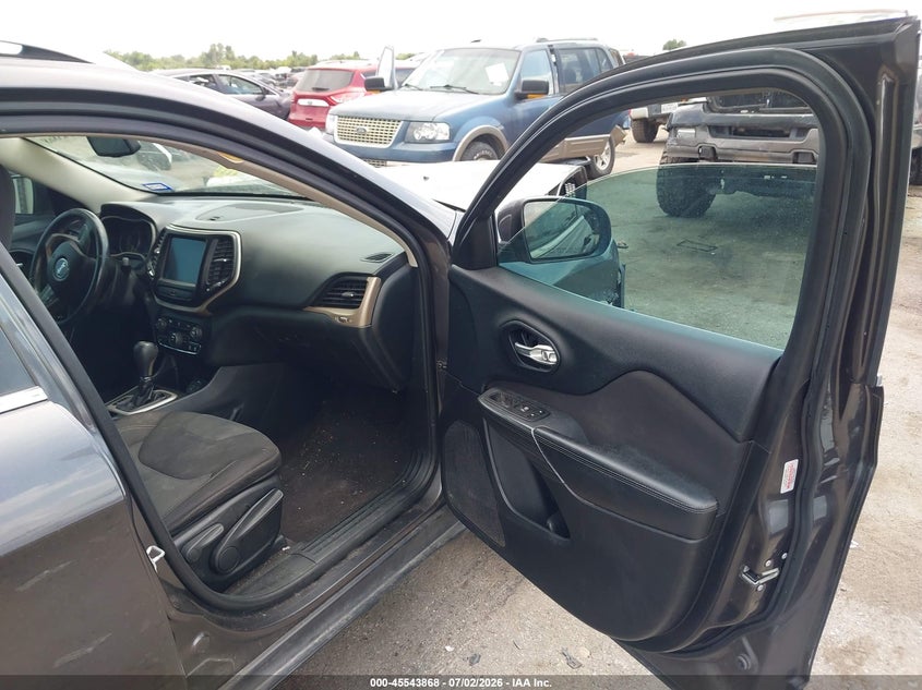 2016 Jeep Cherokee VIN 1C4PJLCBXGW222983 IAAI salvage auction — FRONT END, Salvage Title, sold $175 on 2026-07-23 (photo 5)