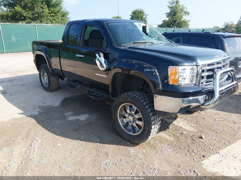 2011 Gmc SIERRA VIN 1GTR2VE37BZ327897 IAAI salvage auction — FRONT END, Salvage (Kentucky), sold $1,750 on 2026-07-31 (photo 1)