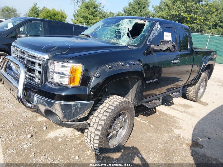 2011 Gmc SIERRA VIN 1GTR2VE37BZ327897 IAAI salvage auction — FRONT END, Salvage (Kentucky), sold $1,750 on 2026-07-31 (photo 2)