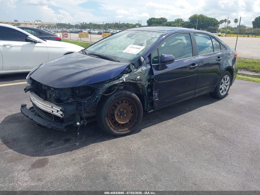 2022 Toyota Corolla VIN 5YFEPMAE7NP284064 IAAI salvage auction — SIDE, Rebuildable (Florida), sold $5,900 on 2026-07-30 (photo 2)