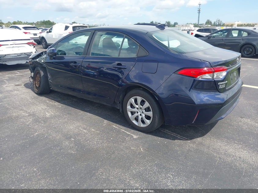 2022 Toyota Corolla VIN 5YFEPMAE7NP284064 IAAI salvage auction — SIDE, Rebuildable (Florida), sold $5,900 on 2026-07-30 (photo 3)