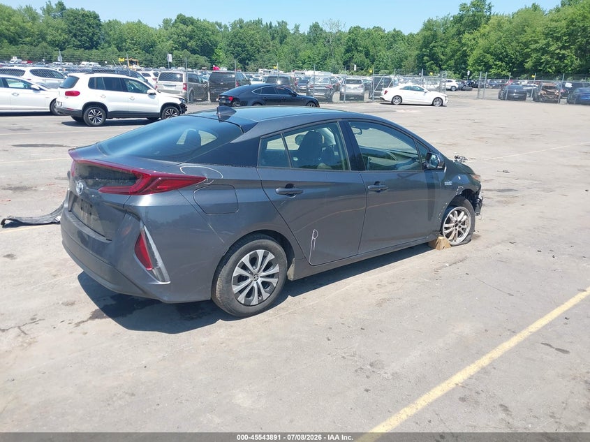 2020 Toyota Prius VIN JTDKARFP7L3155999 IAAI salvage auction — RIGHT FRONT, Salvage (Connecticut), sold $5,700 on 2026-07-23 (photo 4)