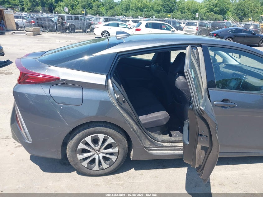2020 Toyota Prius VIN JTDKARFP7L3155999 IAAI salvage auction — RIGHT FRONT, Salvage (Connecticut), sold $5,700 on 2026-07-23 (photo 8)