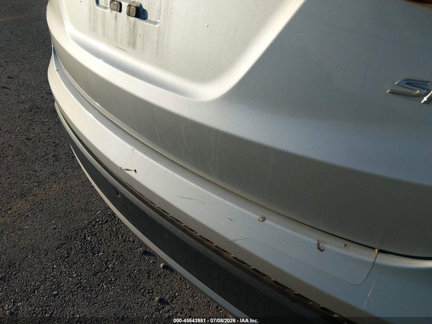 2013 Hyundai Santa fe VIN 5XYZU3LBXDG058627 IAAI salvage auction — NORMAL WEAR, Clear (Missouri), sold $1,350 on 2026-07-23 (photo 6)