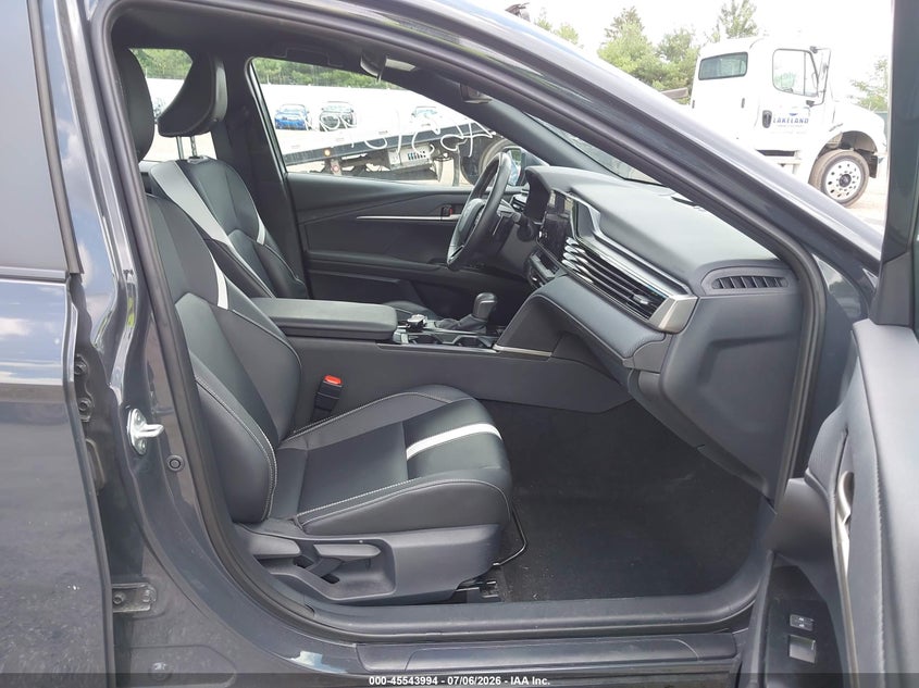 2025 Toyota Camry VIN 4T1DBADK4SU004573 IAAI salvage auction — REAR END, Salvage Title, sold $12,600 on 2026-08-03 (photo 5)
