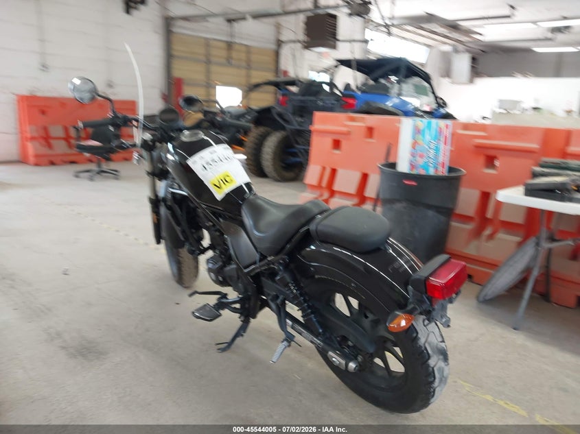 2017 Honda Cm VIN MLHNC5304H5000858 IAAI salvage auction — SIDE, Salvage (Pennsylvania), sold $75 on 2026-07-28 (photo 3)
