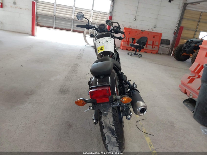 2017 Honda Cm VIN MLHNC5304H5000858 IAAI salvage auction — SIDE, Salvage (Pennsylvania), sold $75 on 2026-07-28 (photo 6)