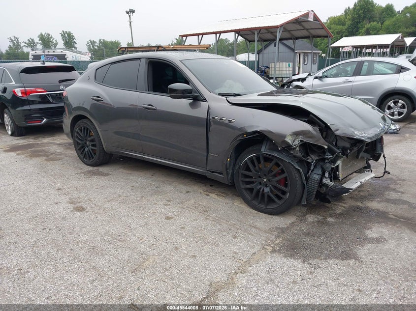 2019 Maserati Levante VIN ZN661XUS9KX333317 IAAI salvage auction — FRONT & REAR, Salvage Title, sold $2,550 on 2026-08-02 (photo 1)