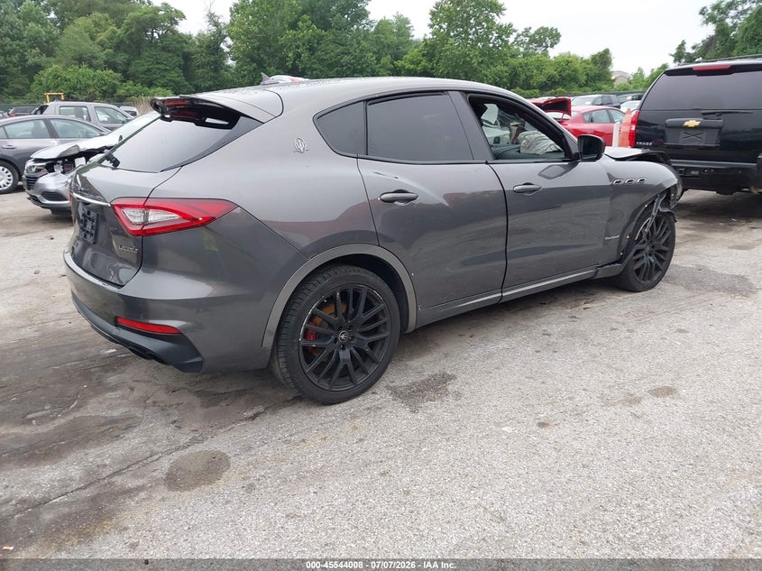 2019 Maserati Levante VIN ZN661XUS9KX333317 IAAI salvage auction — FRONT & REAR, Salvage Title, sold $2,550 on 2026-08-02 (photo 4)