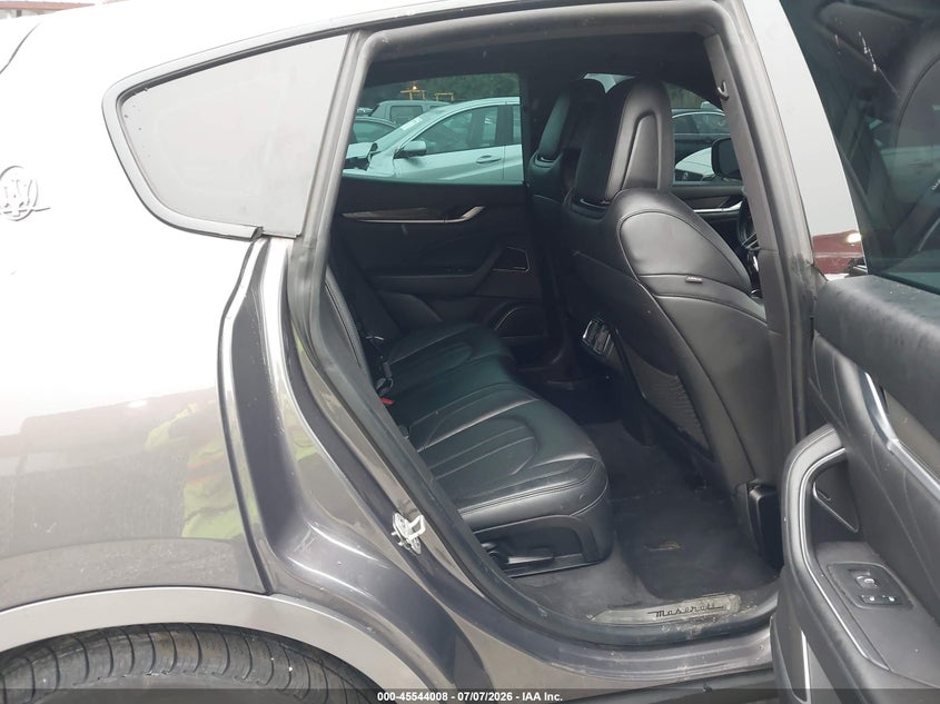 2019 Maserati Levante VIN ZN661XUS9KX333317 IAAI salvage auction — FRONT & REAR, Salvage Title, sold $2,550 on 2026-08-02 (photo 8)