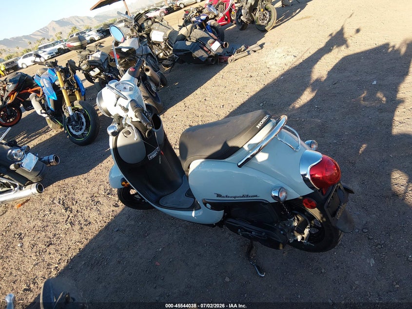 2020 Honda Nc VIN JH2AF7712LK401592 IAAI salvage auction — SIDE, Salvage (Arizona), sold $150 on 2026-07-21 (photo 3)