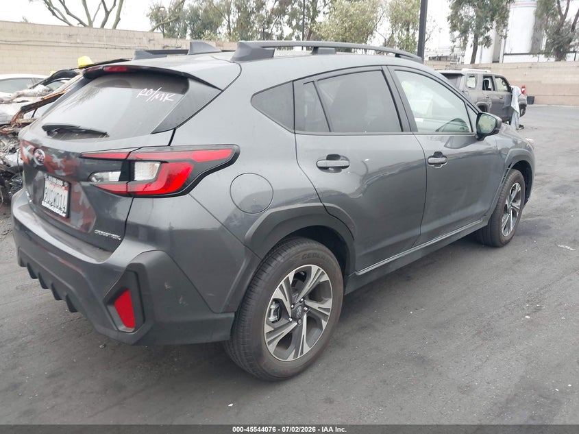 2025 Subaru Xv VIN JF2GUHDC9SH313401 IAAI salvage auction — LEFT SIDE, Salvage Title, sold $10,300 on 2026-07-31 (photo 4)