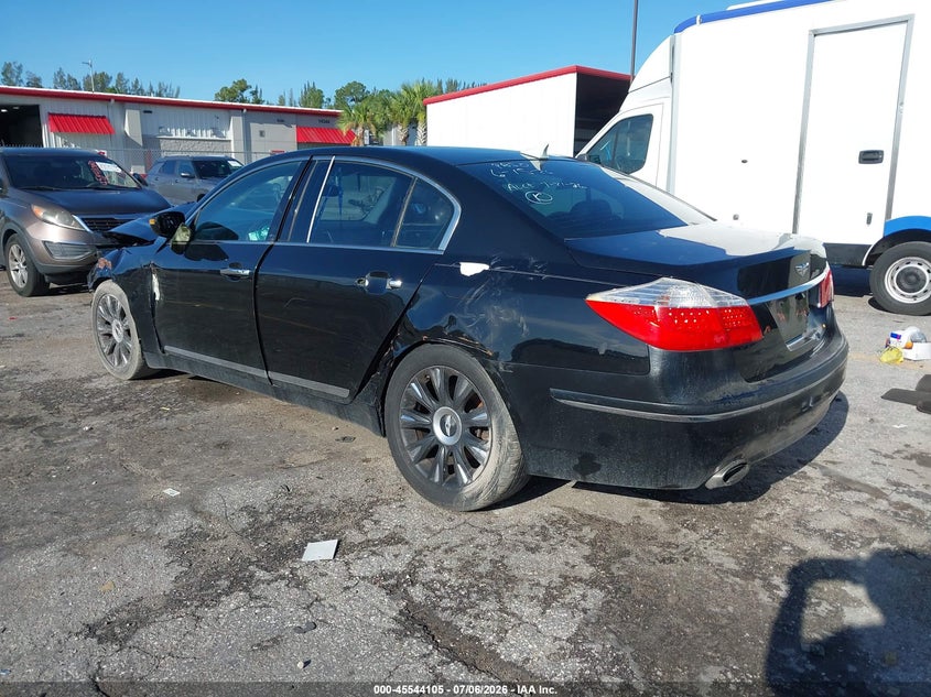 2010 Hyundai Genesis VIN KMHGC4DE8AU076073 IAAI salvage auction — FRONT & REAR, Rebuildable (Florida), sold $325 on 2026-07-20 (photo 3)