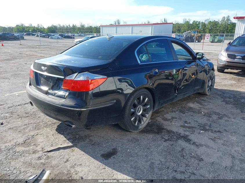 2010 Hyundai Genesis VIN KMHGC4DE8AU076073 IAAI salvage auction — FRONT & REAR, Rebuildable (Florida), sold $325 on 2026-07-20 (photo 4)