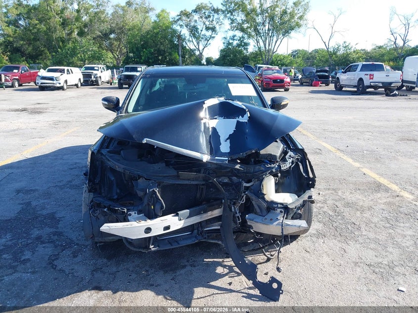 2010 Hyundai Genesis VIN KMHGC4DE8AU076073 IAAI salvage auction — FRONT & REAR, Rebuildable (Florida), sold $325 on 2026-07-20 (photo 6)