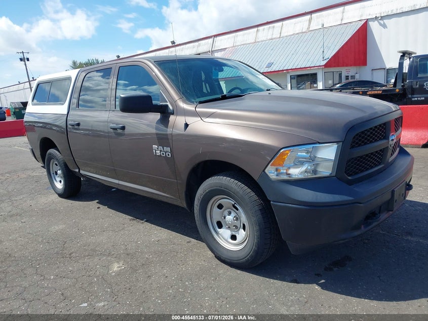 2018 Ram 1500 VIN 1C6RR7KG7JS306660 IAAI salvage auction — NORMAL WEAR, SF97 (Oregon), sold $3,550 on 2026-07-29 (photo 1)