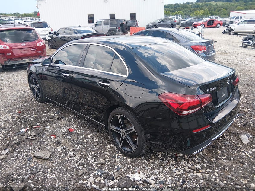 2020 Mercedes-benz A-klasse VIN W1K3G4EB5LJ205652 IAAI salvage auction — FRONT END, Salvage (Arkansas), sold $5,500 on 2026-07-26 (photo 3)