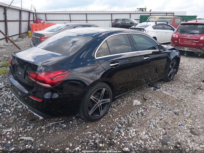 2020 Mercedes-benz A-klasse VIN W1K3G4EB5LJ205652 IAAI salvage auction — FRONT END, Salvage (Arkansas), sold $5,500 on 2026-07-26 (photo 4)