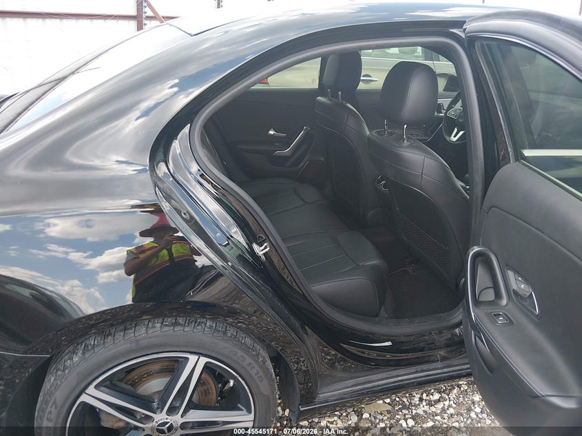 2020 Mercedes-benz A-klasse VIN W1K3G4EB5LJ205652 IAAI salvage auction — FRONT END, Salvage (Arkansas), sold $5,500 on 2026-07-26 (photo 8)