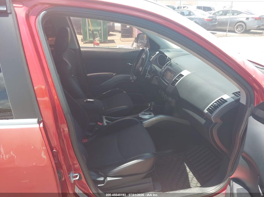 2011 Mitsubishi Outlander VIN JA4AS3AW9BU018361 IAAI salvage auction — NORMAL WEAR, Clear (Hawaii), sold $225 on 2026-07-14 (photo 5)