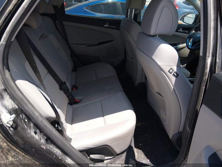 2018 Hyundai Tucson VIN KM8J33A24JU737267 IAAI salvage auction — NORMAL WEAR, Clear (Missouri), sold $50 on 2026-07-27 (photo 8)