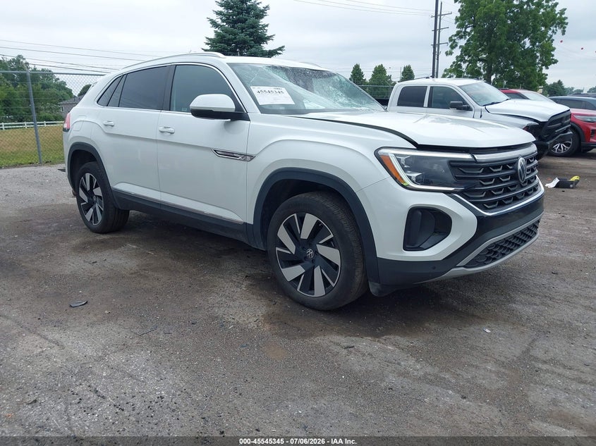 2025 Volkswagen Atlas cross sport VIN 1V2BE2CA6SC228952 IAAI salvage auction — FRONT END, Clear (Michigan), sold $7,800 on 2026-07-23 (photo 1)