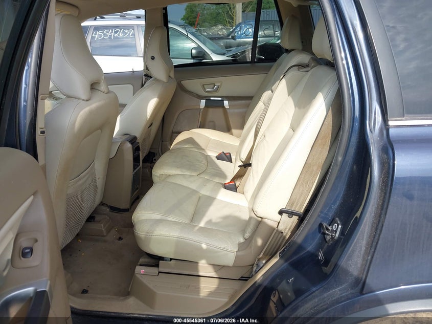 2013 Volvo Xc90 VIN YV4952CZ9D1646455 IAAI salvage auction — RIGHT SIDE, Salvage Title, sold $900 on 2026-08-11 (photo 8)