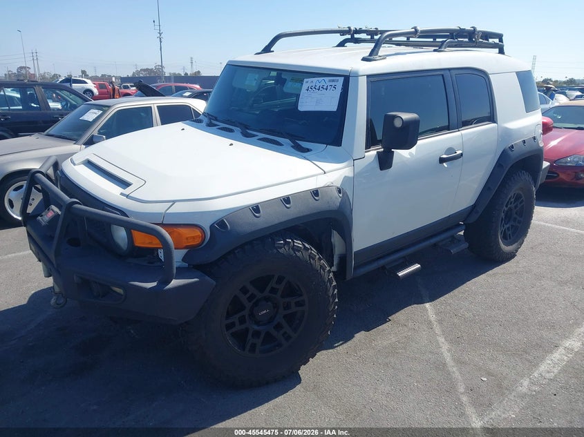 2012 Toyota Fj cruiser VIN JTEBU4BF7CK121893 IAAI salvage auction — UNDERCARRIAGE, Salvage (California), sold $9,800 on 2026-07-23 (photo 2)
