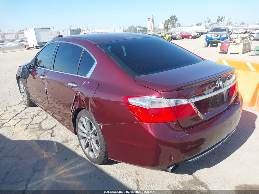 2015 Honda Accord VIN 1HGCR2F52FA262513 IAAI salvage auction — ROLLOVER, Salvage (California), sold $750 on 2026-07-20 (photo 3)